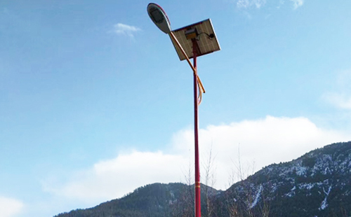 如何选择高质量的海北太阳能路灯材料：全方位指南